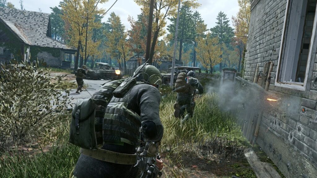 escuadrón asaltando una zona enemiga en el videojuego Call of Duty: Modern Warfare