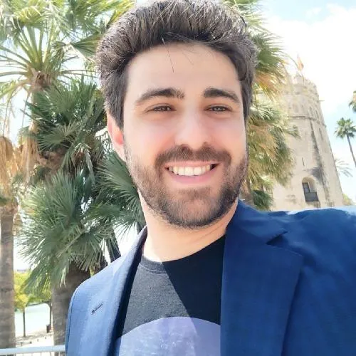 Nefta Nervo autor de Alguien Debe Morir